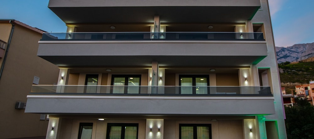 Villa Rita Apartments, 普罗马伊纳 — 照片 1