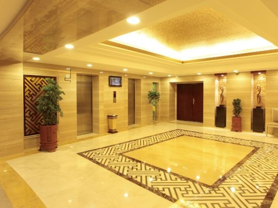 Jiu Yuan International Hotel, 锡林浩特 — 照片 1