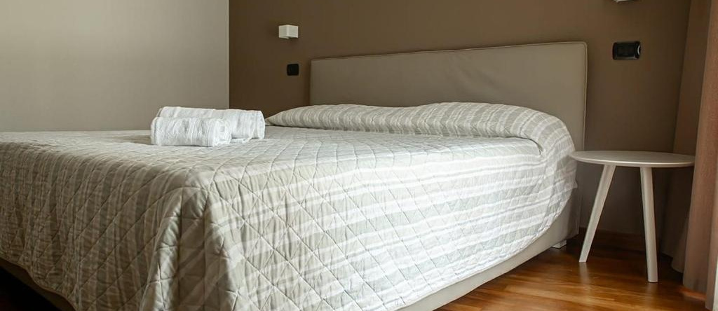 Sirmione Rosselli Apartments, 西尔米奥内 — 照片 1
