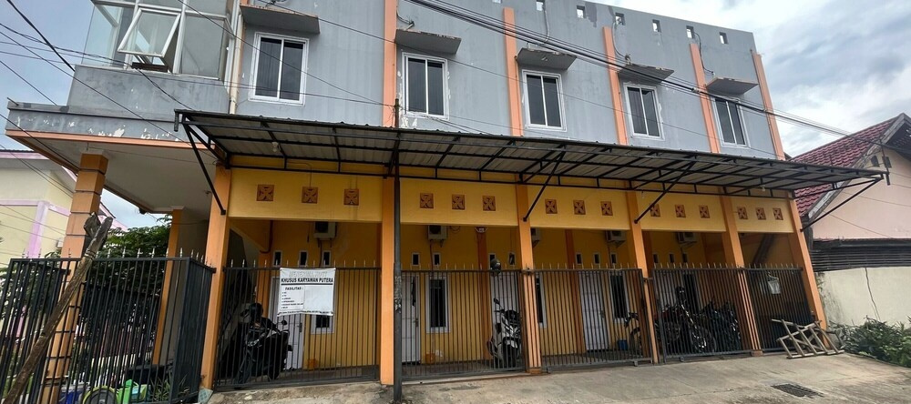 Hotel O Guest House Zidan 21, Тана-Пасер — фото 1
