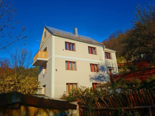 Ubytovanie Klinger - chata nad jazerom, Banska Stiavnica — photo 1