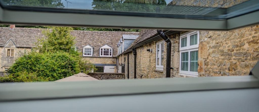 Chic Georgian town house in Cotswold town centre, Fairford — photo 1