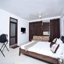 Qualified Hospitality 101, Нью-Дели — фото 3