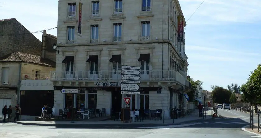 Comptoir des Latitudes - Htel du Centre, 圣特 — 照片 1