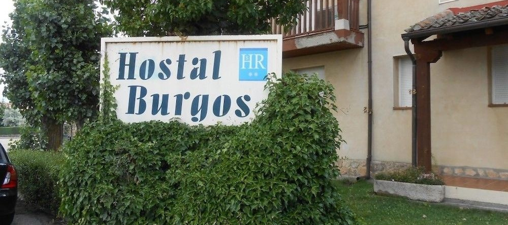 Hostal Burgos, Торрекабальерос — фото 1
