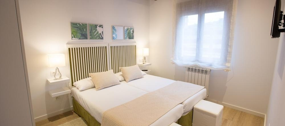 Apartamentos Fuente El Güeyu, 坎加斯德奥尼斯 — 照片 1