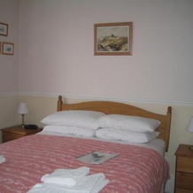 Glenalmond Guest House, Horley — photo 2