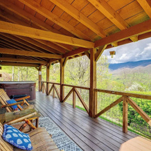 True Log Cabin w/ Game Room, Year-round Views, 迪尔斯伯勒 — 照片 5