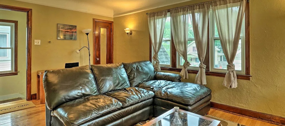 Cozy Duplex: Half Mi To Magic Bag & Woodward Ave!, Ферндейл — фото 1