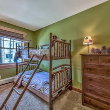Luxury Three Bedroom Mountain Escape at Kirkwood Townhouse by RedAwning, 柯克伍德 — 照片 3