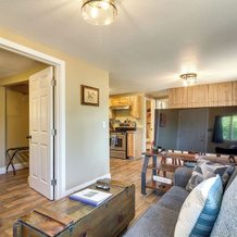 On-Site Creek & Fishing: Cozy Coos Bay Retreat!, Куз Бэй — фото 5
