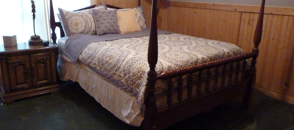 Horseshow Hideaway – Pet Friendly Cabin, 7 Minutes to TIEC, 拉瑟福顿 — 照片 1