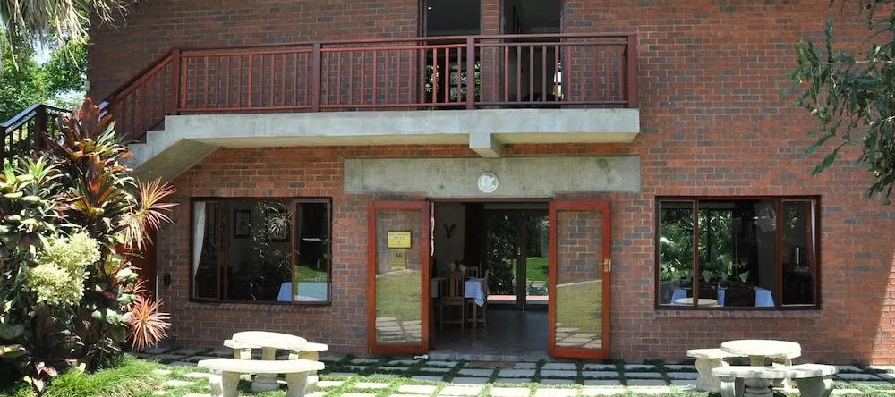 Birds of paradise B&B, 埃绍韦 — 照片 1