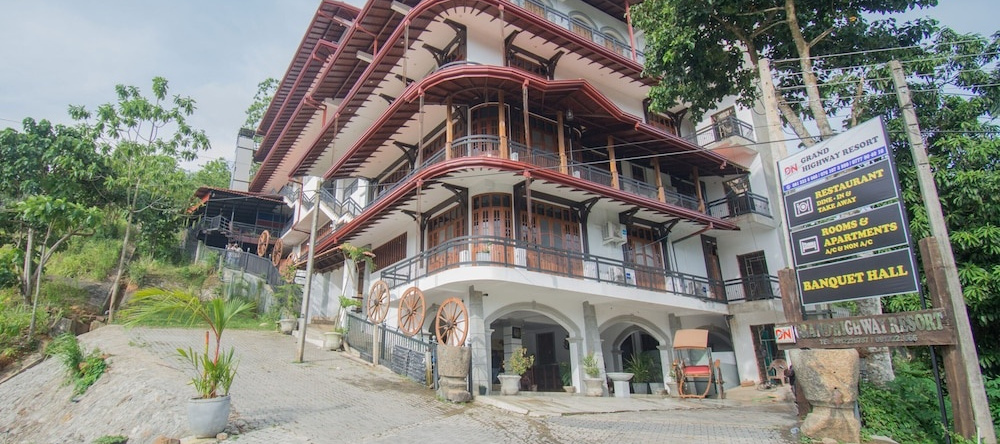 Grand Highway Resort, 塔拉加哈 — 照片 1