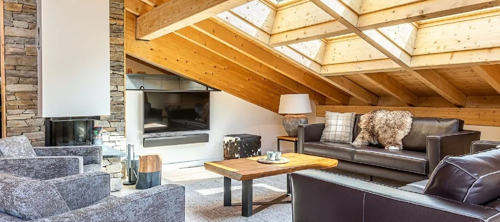 Apartment in France Near Scenic Mountains, Abondance — photo 1