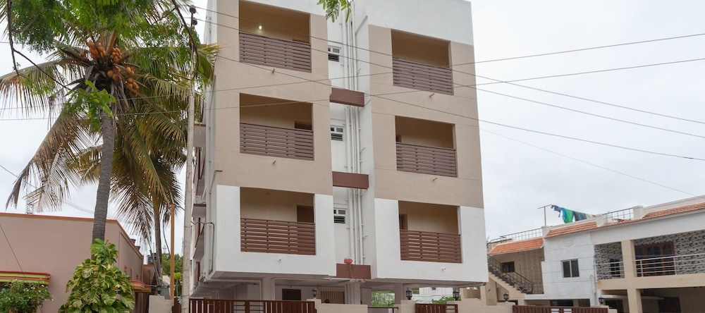 OYO 15702 Thulsi Residency, Somanur — photo 1