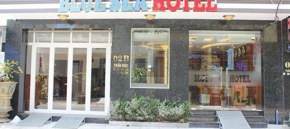 Bluesea Hotel, Куинён — фото 1