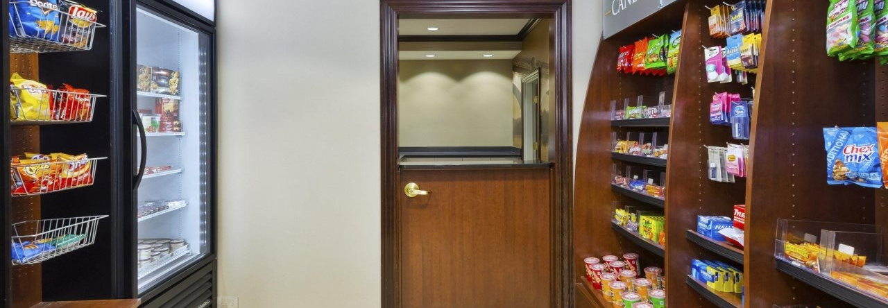 Staybridge Suites Lansing - Okemos By Ihg, Окмос — фото 1