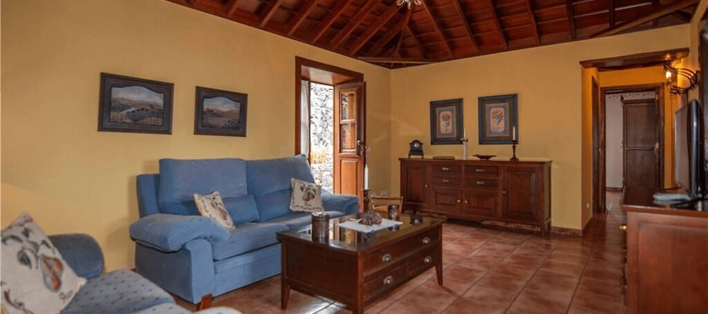 Casa Rural Con Piscina Compartida En Mazo, Вилья-де-Масо — фото 1