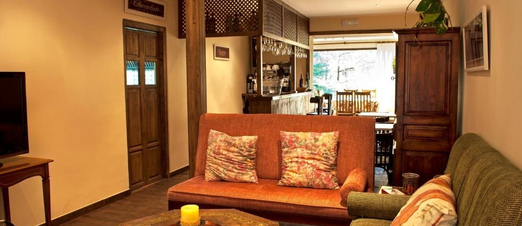 Hotel Rural El Bosque de la Herrezuela, 波亚莱斯-德尔-奥约 — 照片 1
