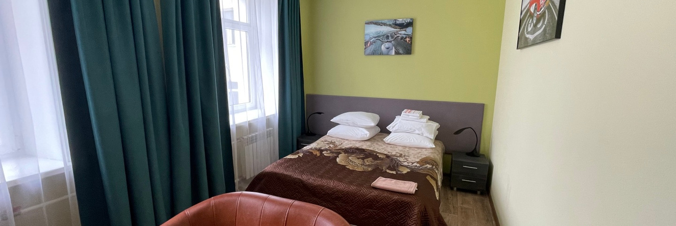 Hotel Gostinitsa Tsentralnaya, 热列兹诺戈尔斯克 — 照片 1
