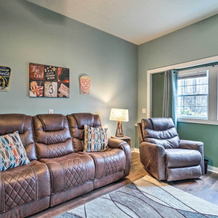 Suburban Getaway w/ Game Room, 19 Mi to Nashville!, 朱丽叶山 — 照片 5