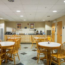 Red Roof Inn & Suites Philadelphia - Bellmawr, Белмаур — фото 5