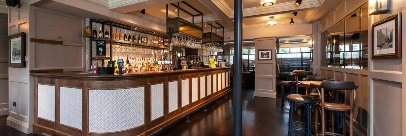 The Bulls Head Hotel, Trafford — photo 1