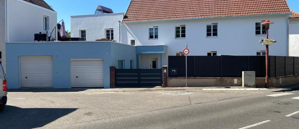 Evasion SPA Jacuzzi Sauna Home Cinema, Eckbolsheim — photo 1
