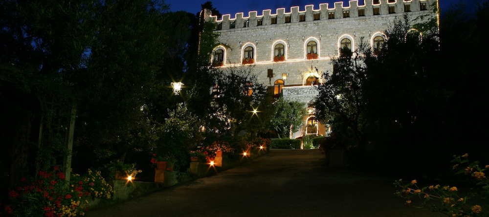 Hotel Castello Miramare, Формия — фото 1