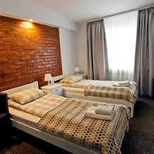 Rj Hotel, Пабианис — фото 2