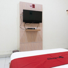 Reddoorz Syariah Near Sultan Muhammad Kaharuddin Airport, Сумбава-Бесар — фото 4