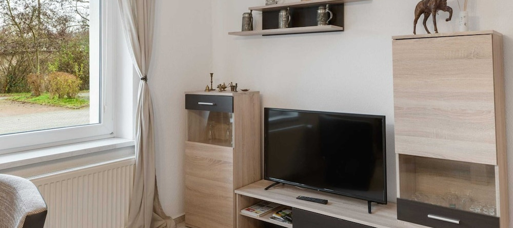 Serene Holiday Home in Naumburg near River, 巴特克森 — 照片 1