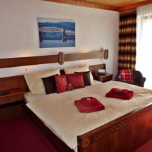 Scottish Highlander Guesthouse, 茨维泽尔 — 照片 4