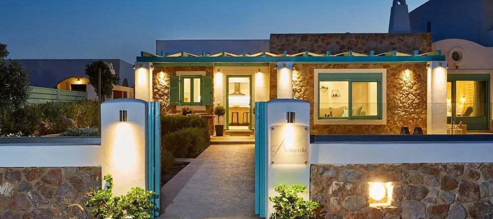 Almyriki Beach Villa Santorini 3 Bedroom Villa With Private Pool, 莫诺利索斯 — 照片 1