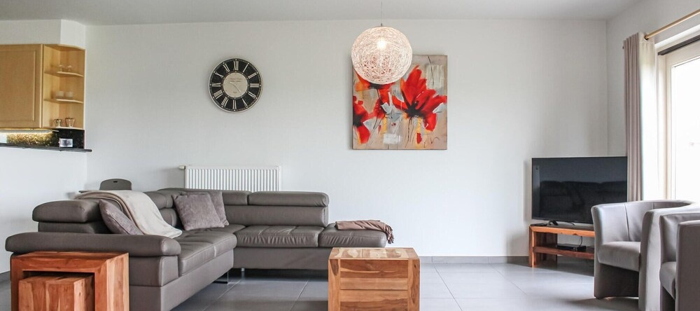 Amazing Home in Diksmuide With 5 Bedrooms and Wifi, 迪克斯迈德 — 照片 1