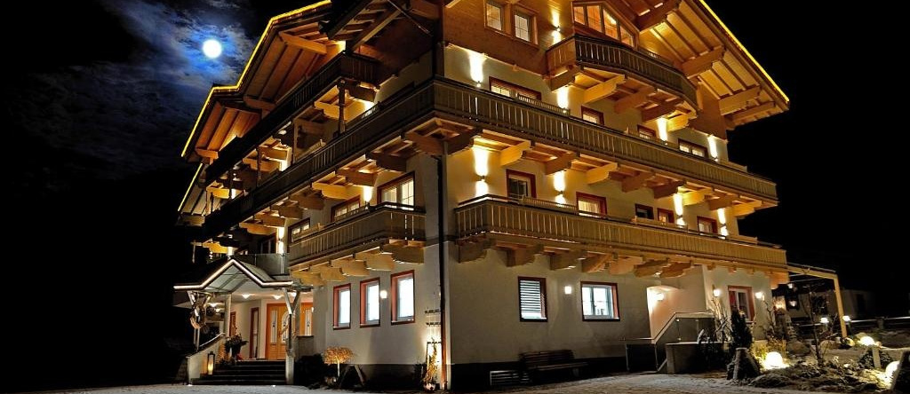 Hotel Grundlhof, 维尔德科格尔山麓布拉姆贝格 — 照片 1