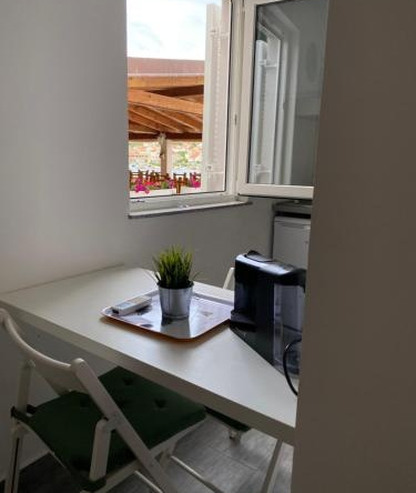 One-Bedroom Apartment in Tribunj, Tribunj — photo 1