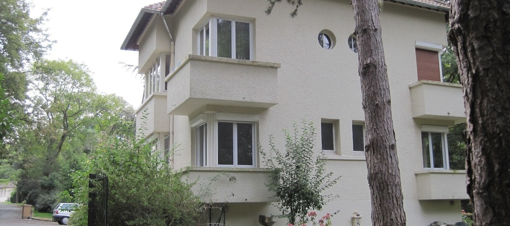 Villa 1930, 昂库尔 — 照片 1