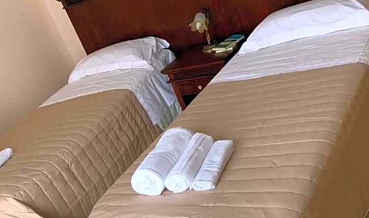Hotel dei Nebrodi, 切萨罗 — 照片 1