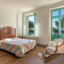 Beautiful Villa in Rayol-Canadel-sur-Mer near Sea, 拉约勒卡纳代勒滨海 — 照片 2