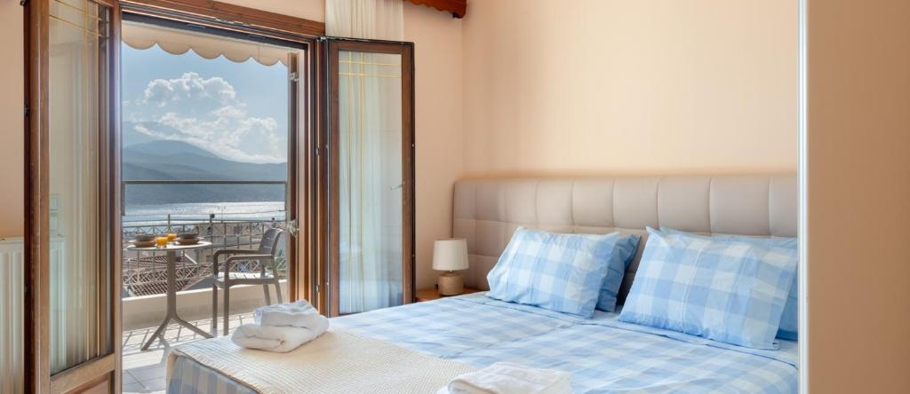 Alexandra's Cozy Sea View Apartment, 阿尔戈斯托利 — 照片 1
