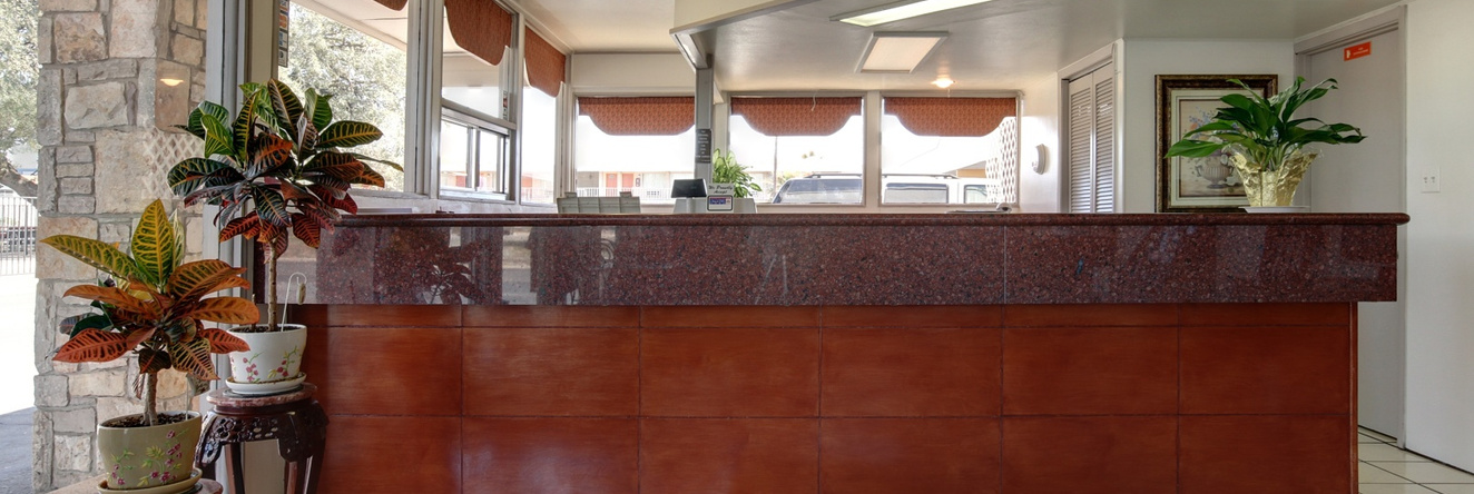 Americas Best Value Inn Uvalde, 尤瓦尔迪 — 照片 1