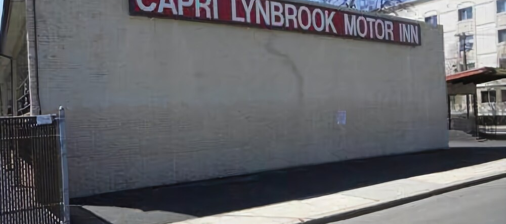 Capri Lynbrook Motor Inn, Линбрук — фото 1
