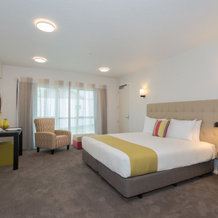 Clarion Suites Ambassador, Гамильтон — фото 3