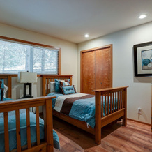 Pet-Friendly 6 Otter Home features Bikes to Explore Sunriver Village by RedAwning, Sunriver — photo 3