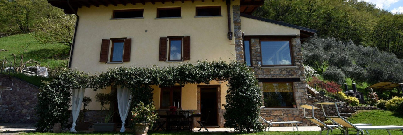 Apartment In 2-Floor Villa With Swimming Pool, Equipped Garden And Lake View, Pisogne — фото 1