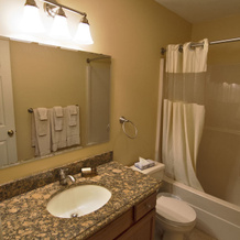 The Quarters at Lake George, 乔治湖 — 照片 5