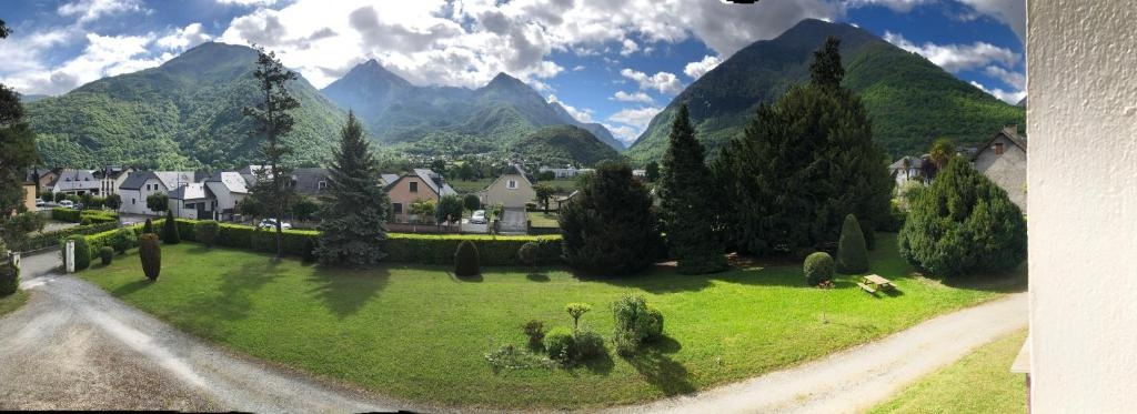 Au Cœur Des Pyrenees - Parking Gratuit, Пьерфит-Нестала — фото 1