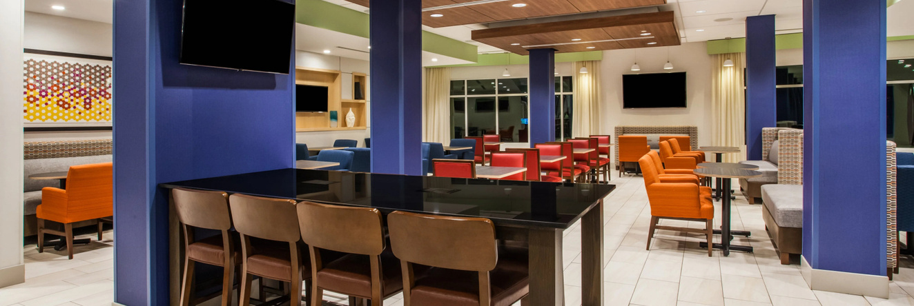 Holiday Inn Express & Suites Lexington Park-California By Ihg, Калифорния — фото 1